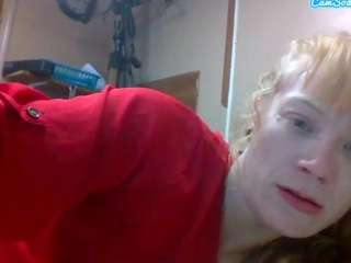 BlondeBootyCutie live webcam show