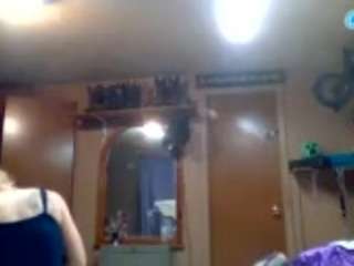 BlondeBootyCutie live webcam show