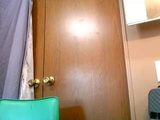 BlondeBootyCutie live cam preview