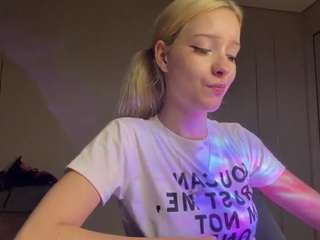 opalschoeneman Live Webcam on CamSoda