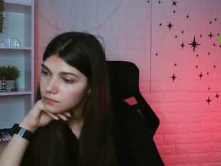 kiara-belle's live room