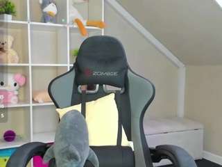 Lilli live webcam show