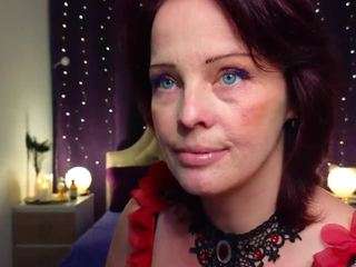 MadamMoreau live webcam show