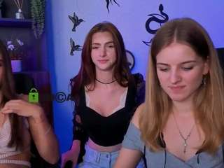 naomi-perl live webcam show
