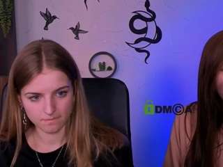 naomi-perl live webcam show
