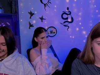naomi-perl live cam preview
