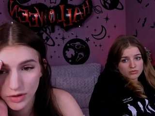 naomi-perl live cam preview