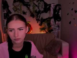 naomi-perl live cam preview