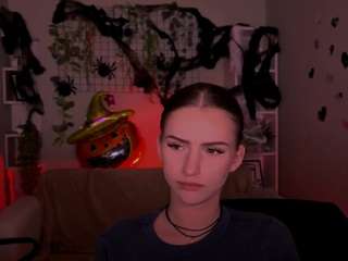 naomi-perl live cam preview
