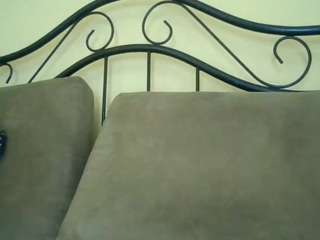smallgoodnutt webcam model