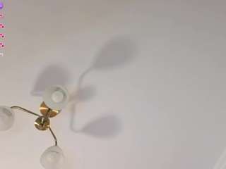 karolinacream live webcam show