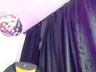 mady-johnson live cam preview