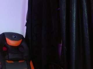 mady-johnson live cam preview