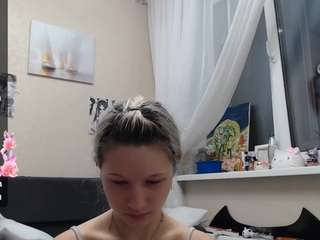 MercedezDobiesz live cam preview