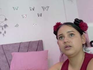 NaomiiEvans live webcam show