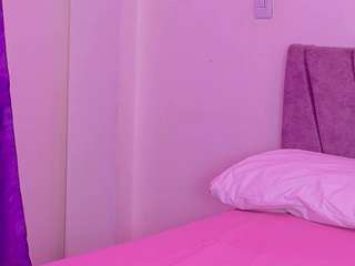 NaomiiEvans live cam preview