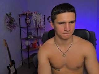 noah-nero live cam preview