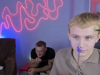 noah-nero live cam preview