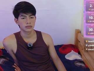 phuwin18956x live webcam show