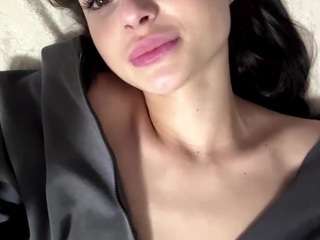 AdelaKrzesinski live webcam show
