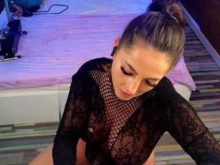glamorous-kay