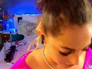 glamorous-kay