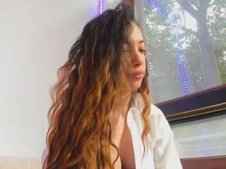 layla-noor Live Webcam on CamSoda