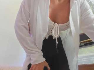 layla-noor live webcam show