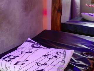 Sarah-Greey live webcam show