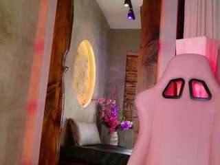 Sarah-Greey live webcam show