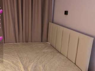 Vicki-Turner live cam preview