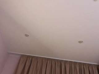 Vicki-Turner live cam preview