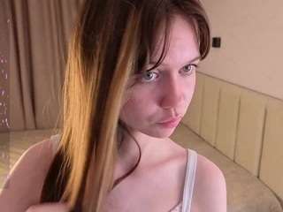 Vicki-Turner live cam preview