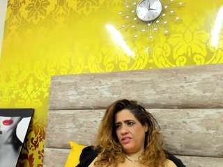 BellaMystic live webcam show