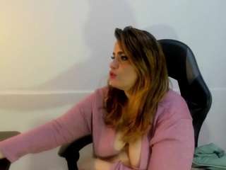 BellaMystic live cam preview