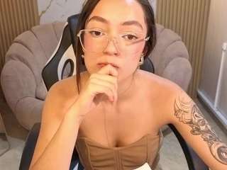 le modèle cinnamon-b est en webcam porno dans un show sur le site camsoda, il possède les tags suivants: creampie,sex toys,toys,teen (18+),tattoos,skinny,deepthroat,sexy,orgasm,naked,lovense,full nudity,domination,dildo or vibrator,hd,latina,petite,small tits,squirt