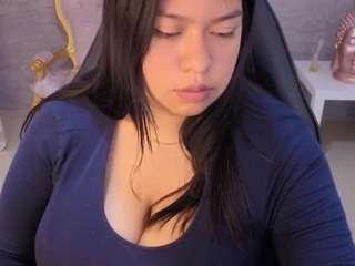 Offline cam show with Isaa-S
