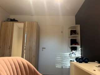 kimbermozo live webcam show