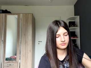 KimberMozo live webcam show