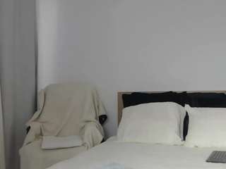 Layla12a live cam preview