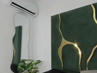 milapetiteasm Sex Cam Show