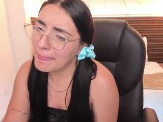 naiah-blue live webcam show