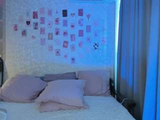 olivia-flores's live room