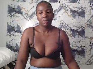 curvyj255