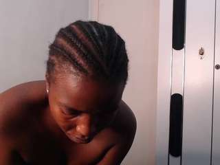 curvyj255's live room