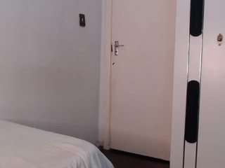 CurvyJ255 live webcam show