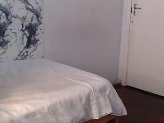 curvyj255