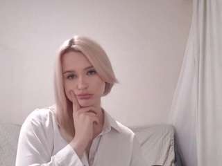 johnnybrierre Live Webcam on CamSoda