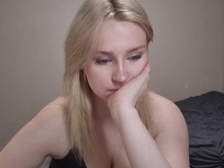 Flora live cam preview