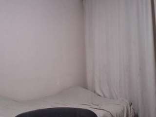 Flora live cam preview